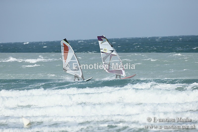 WS 020413-248 - Windsurfing