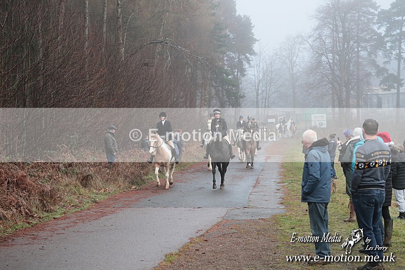 HUPY 261224 263 - Pytchley with Woodland Hunt Boxing Day Meet 26th December 2024