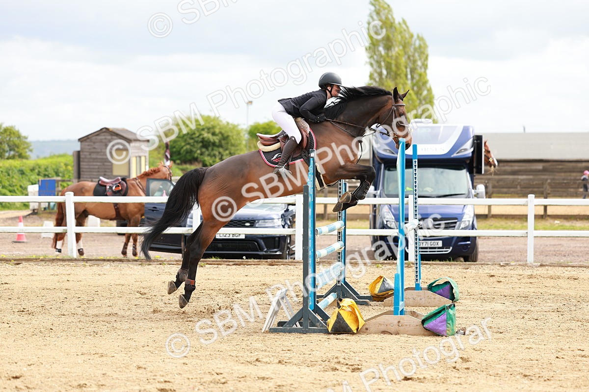 SBM_002503 - Class 10 - Senior Newcomers - 1.10m