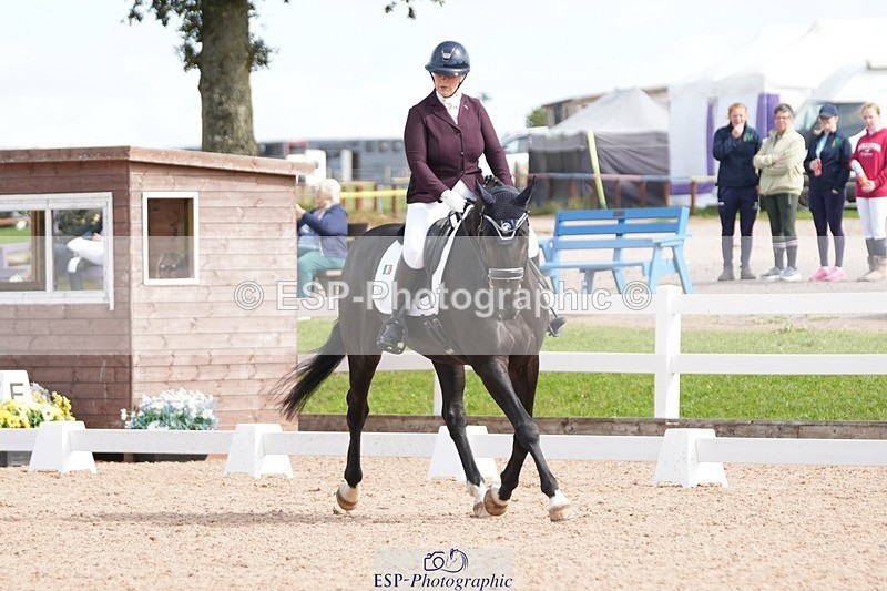 250906-120824-02114 - 064-Katie.MulvihillBilly.Romeo