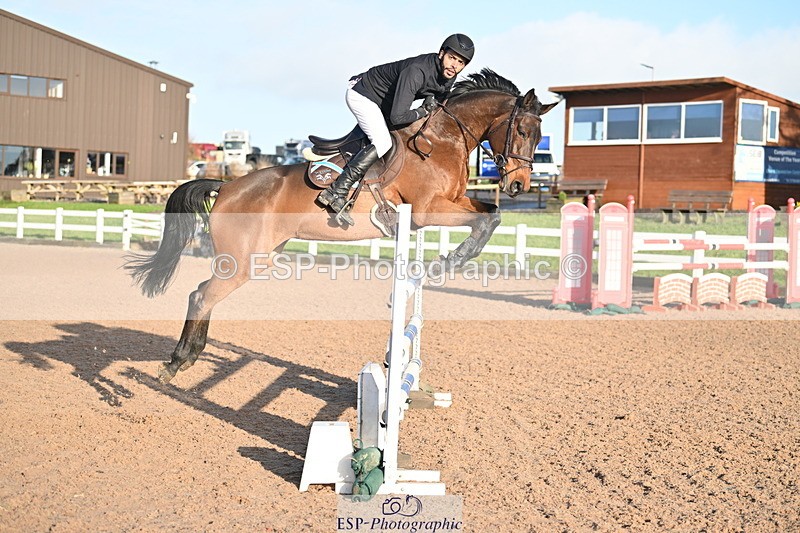 231210A-135007-02698 - Cls 20 Newcomers & 1.10m Open