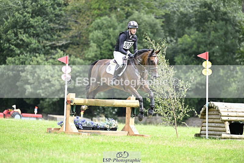 240804-115331-12168 - 307-Tom_Rowland-VALERIA