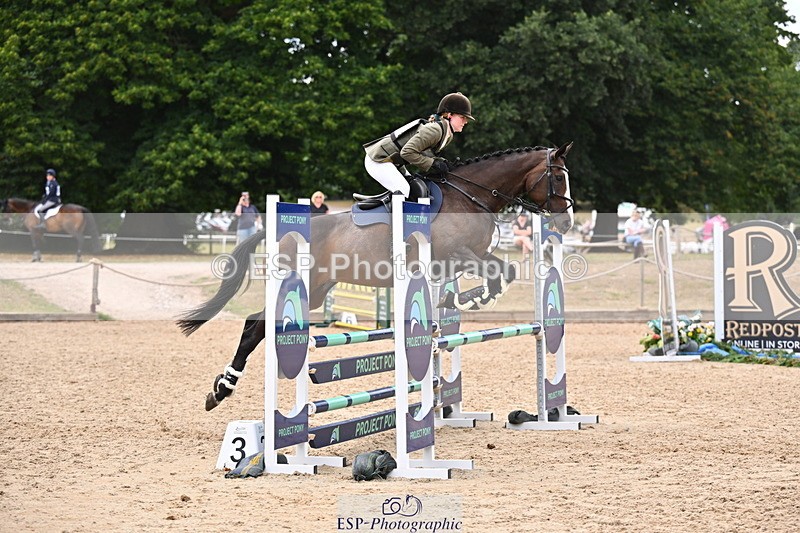 250802A-143325-05922 - F-272-Gemma.Wells-COMBE.BREEZE