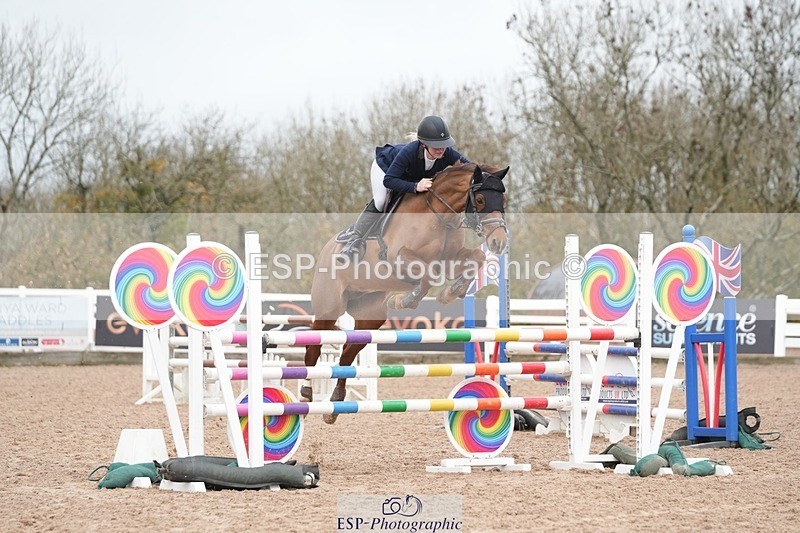 251109-102712-03378 - Cls 19 Snr 1.05m Open