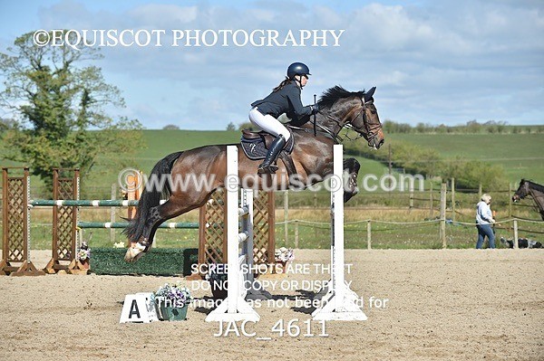 JAC_4611 - CLASS 11 SAT Andrew Hamilton Coach, RHS Foxhunter Championship Qualifier