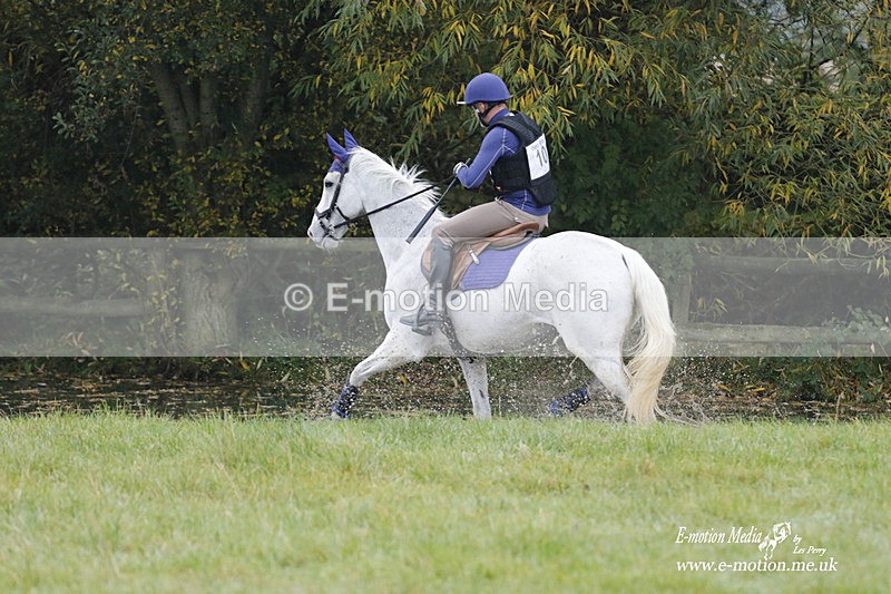 WWHT 171021 0354 - Novice Restricted (0.80m)  17/10/21