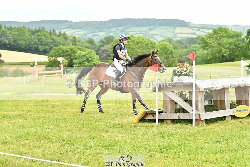 250524A-153133-14216 - C-230-Bella.Stevens-SHANAGORE.LUSTY