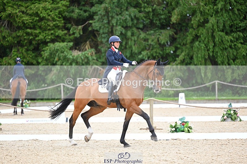 240524-113928-08961 - 520-LONDON_52-Laura_Collett