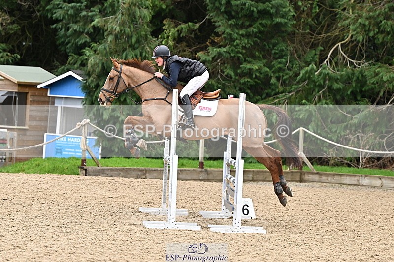 250201A-121552-00632 - Cls 02 Local Horse 100cm