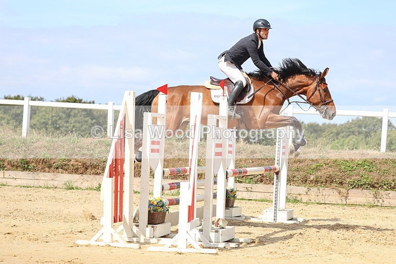 3E7A3605 - Class 4: Senior British Novice/90cm open