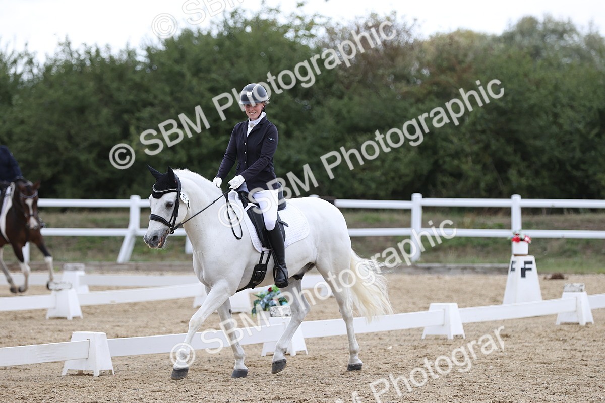 SBM_003984 - Class 9 - Novice 3 Champs