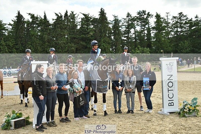 250525A-161256-18911 - Presentations Section C CCI 2 Star Long