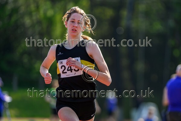 East25Sun-929109 - Track Female