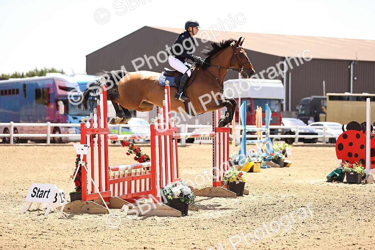 SBM_010202 - Class 9 - Senior Foxhunter - 1.20m Open