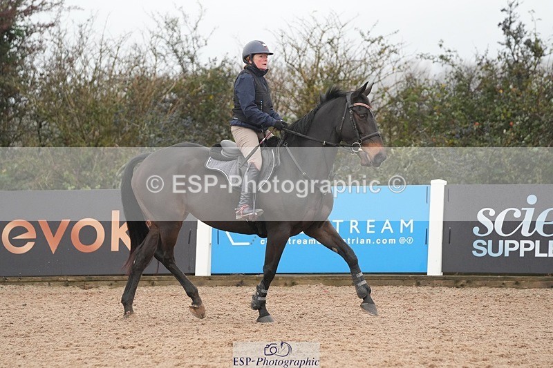 251107-133315-00959 - Cls 5 Newcomers and 1.10m Open