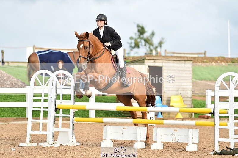 220829A-180244-00493 - 90cm classes