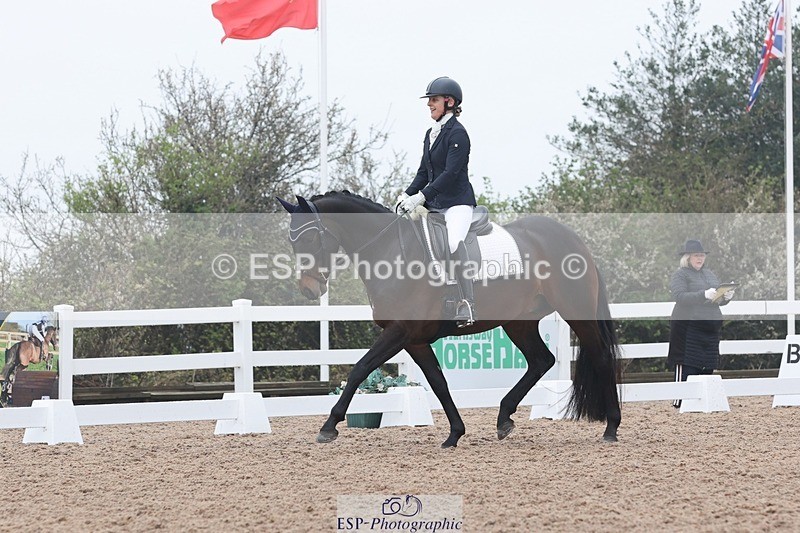 250404-094640-04590 - 083+087-ellie.romanello+Jenny.Lo-vel