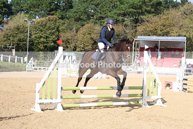 3E7A8107 - Class 4: 70cm open