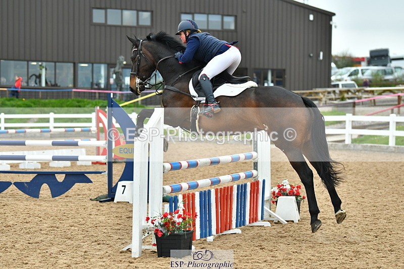 230504A-142119-02012 - Cls 5 1.05m Amateur Quali