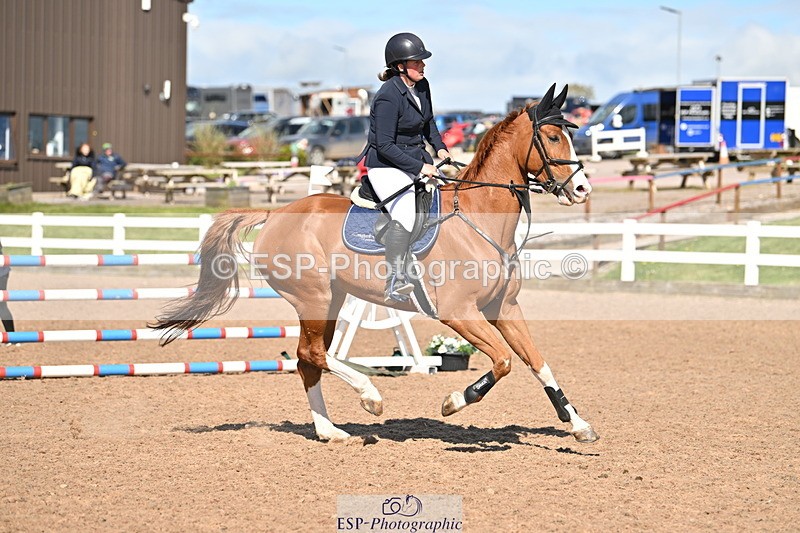 240419A-154641-08747 - Cls 14, 1 Star Bronze Tour 1.10m