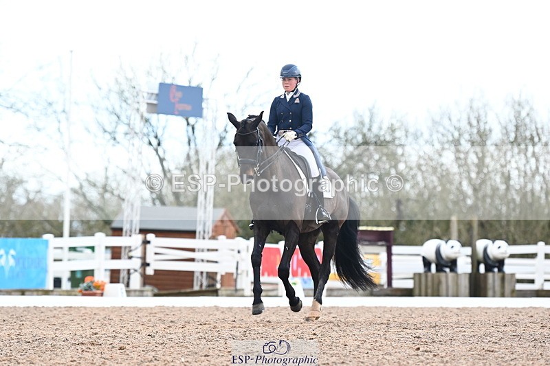 240218A-104616-06062 - 160-Abbie.Newbury-Seagry.Firstamour