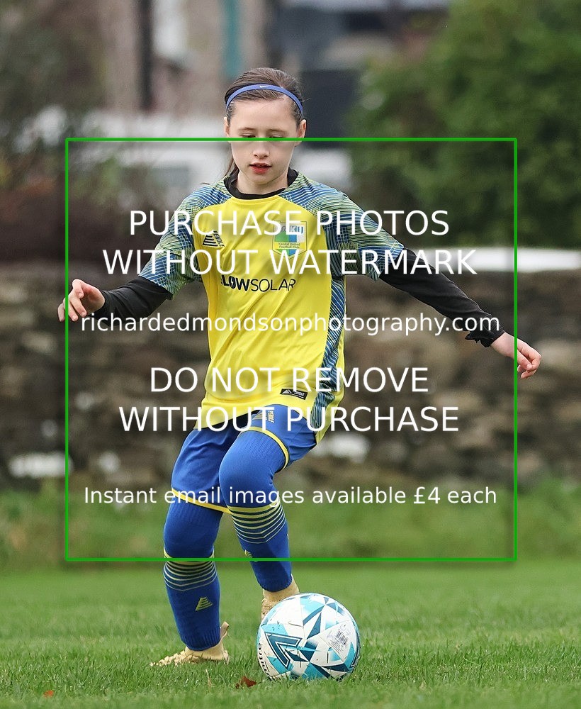 533A4717 - Wattsfield under 7s vs Kendal Utd Ladies & Girls U8 (22/11/25)