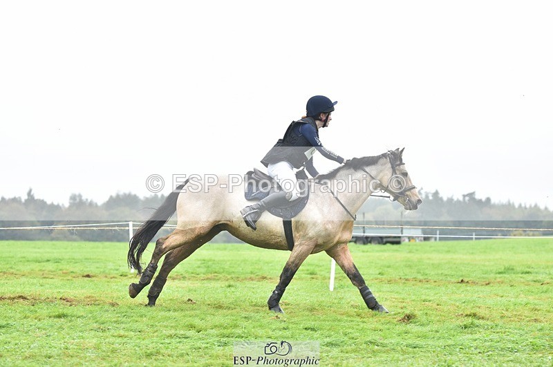 231021-103952-14380 - 661-MYSHALL.ROBBY-Poppy.Turriff-SC+XC