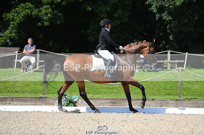 230811-121030-01191 - Cls 4 Adv Medium Silver