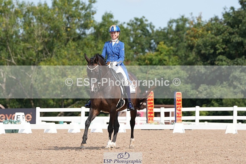 250815-111215-00766 - 012-Natasha.Collings-CostelloDovevale.Tender.Dove