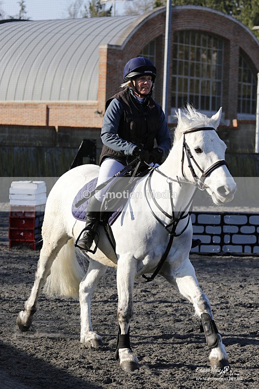 _EST0087 - Bourne Valley Riding Club Winter Showjumping 27/03/22
