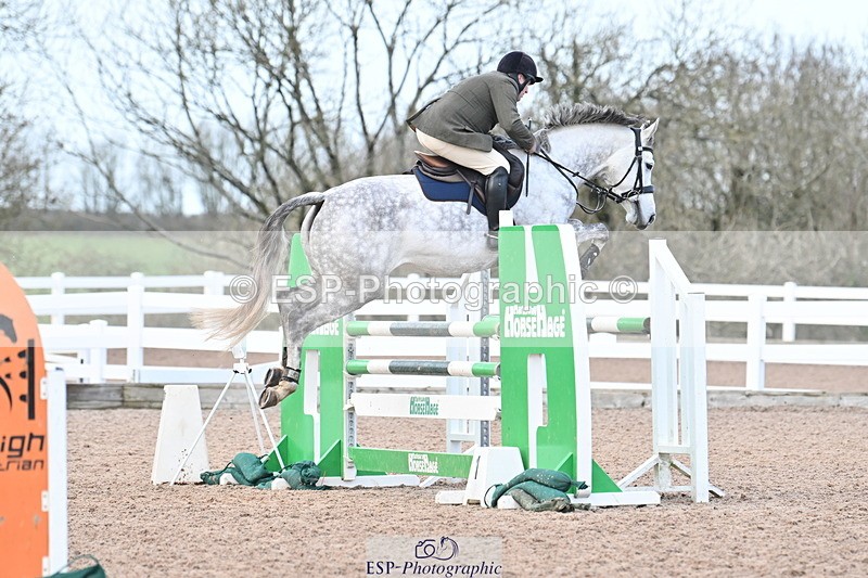 231209A-131221-01845 - Cls 13 Foxhunter & 1.20m Open