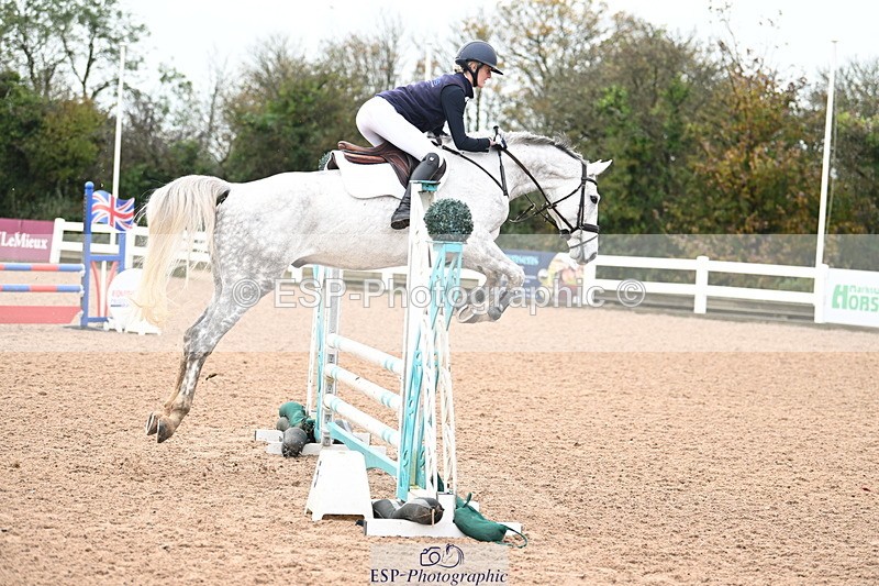 241023A-113114-00563 - Cls 1 British Novice and 90cm Open