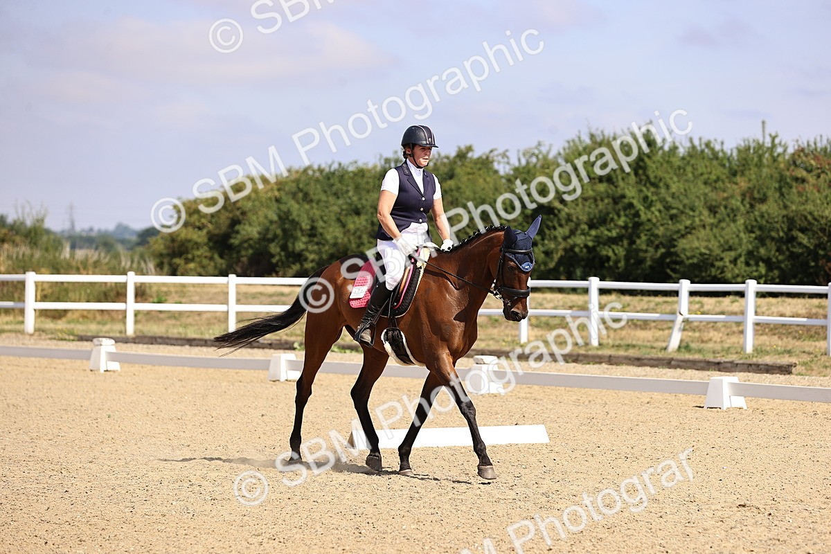 SBM_006498 - Intro 3 - 9.46-10.46