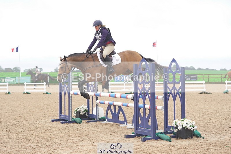 230924A-112620-04547 - 100 SJ 11.00 to 12.00