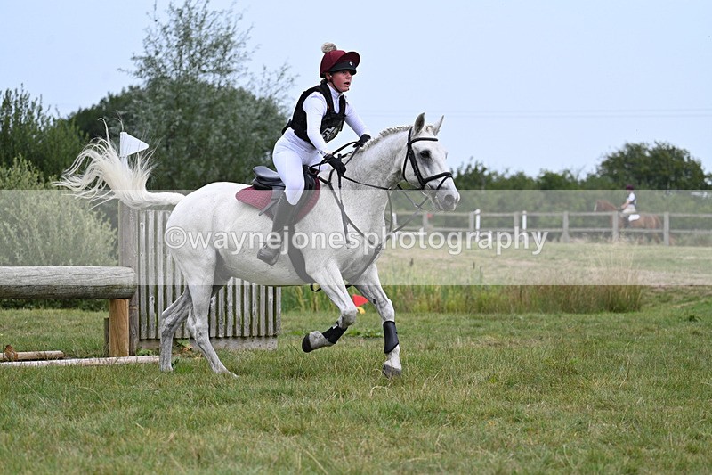WJ7_8537 - 80cm XC Time 15:45 to 16:02