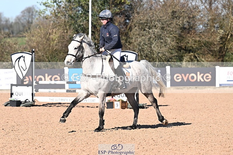 260318B-100035-00037 - Clear Round & Brit Nov 90cm