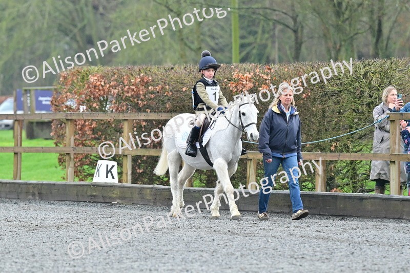 20260125-0892 - Class 9a - Walk Trot Assisted