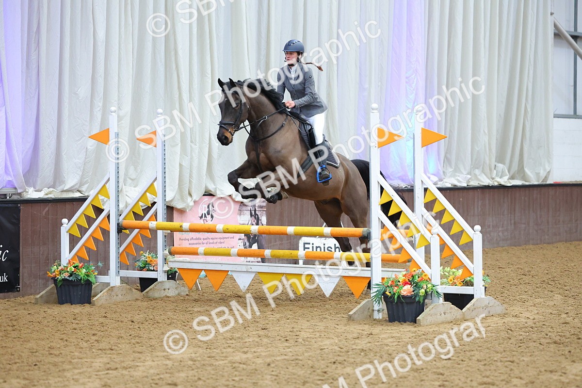 SBM_009765 - Class 20 - Senior British Novice/ 90cm Open - First Round (0.90m)