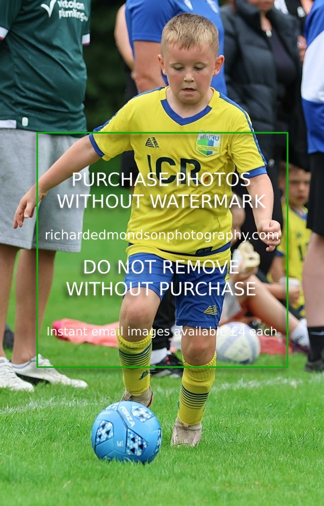 533A8749 - Kendal Utd