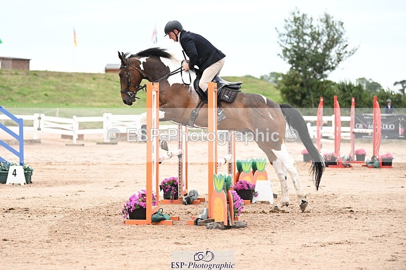 250727-085500-08645 - Cls 31 British Novice and 90cm