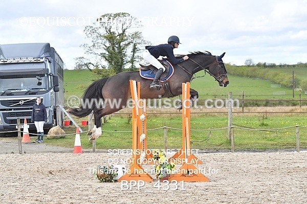 BPP_4331 - CLASS 8 FRI Senior Foxhunter/ 1.20m Open