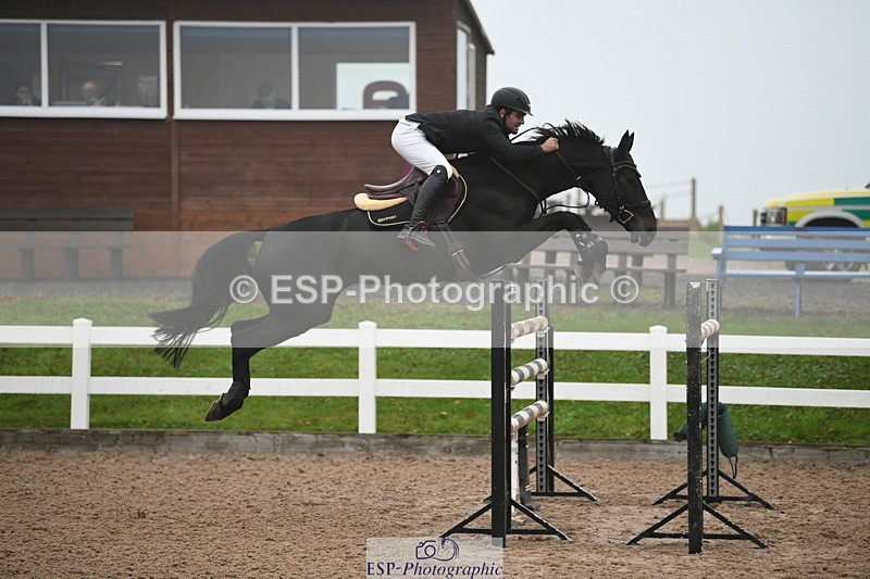 241103A-144221-08631 - SUN Cls 23 National 1.30 and 1.40m