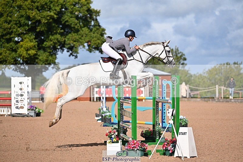 250912-103908-03948 - Cls 15 Snr Foxhunter