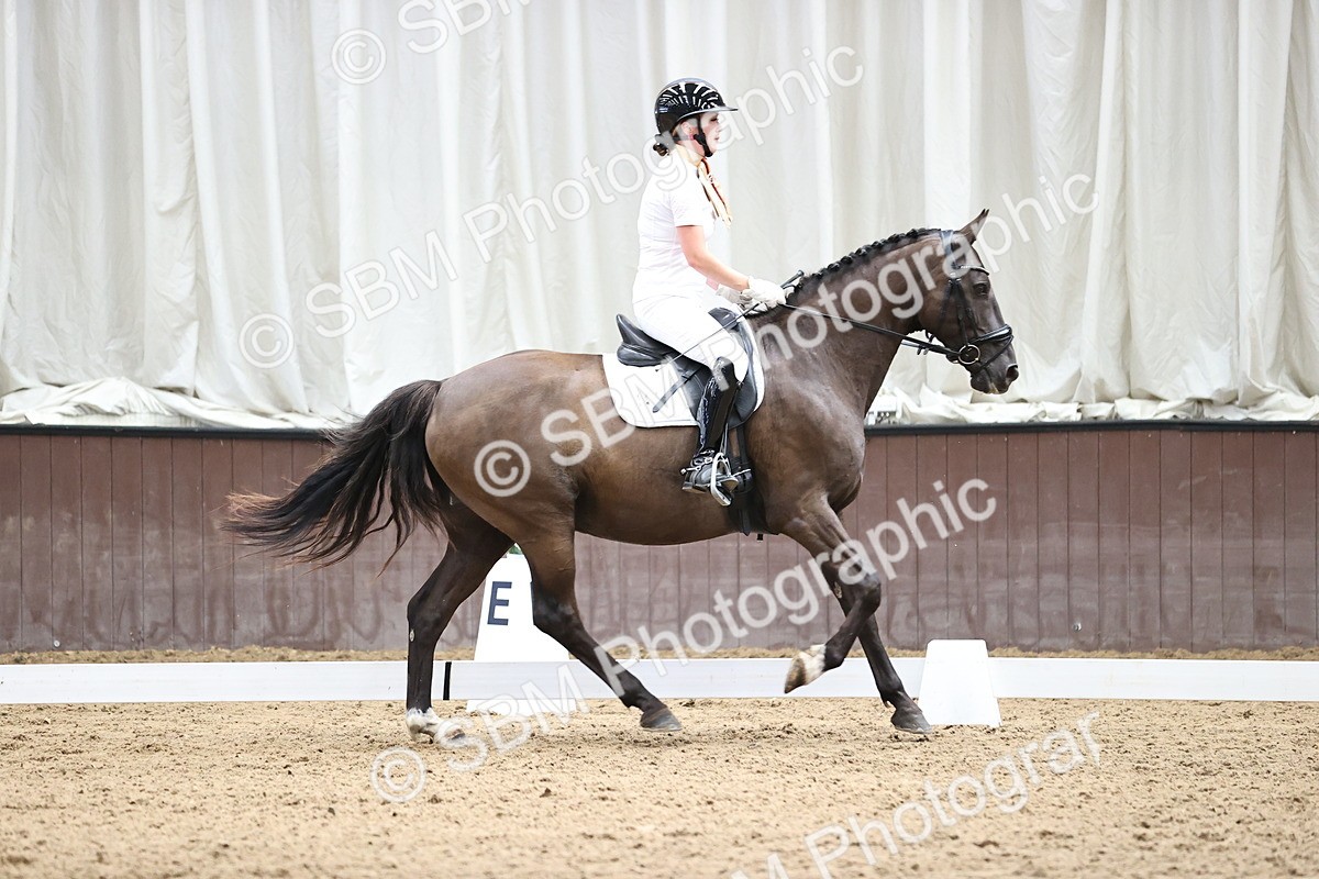 SBM_001903 - Novice 4 - 11.15-13.22