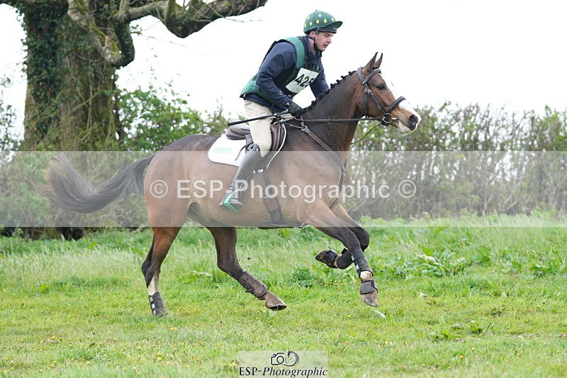 250419-095209-08269 - 425-Ollie.Martin-MIH.POP.SOCKS