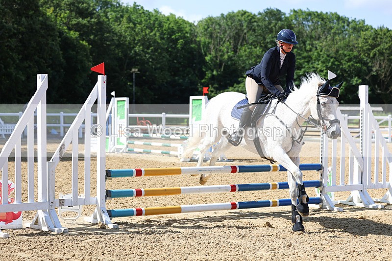 3E7A2698 - Class 2: 70cm Juniors and Seniors