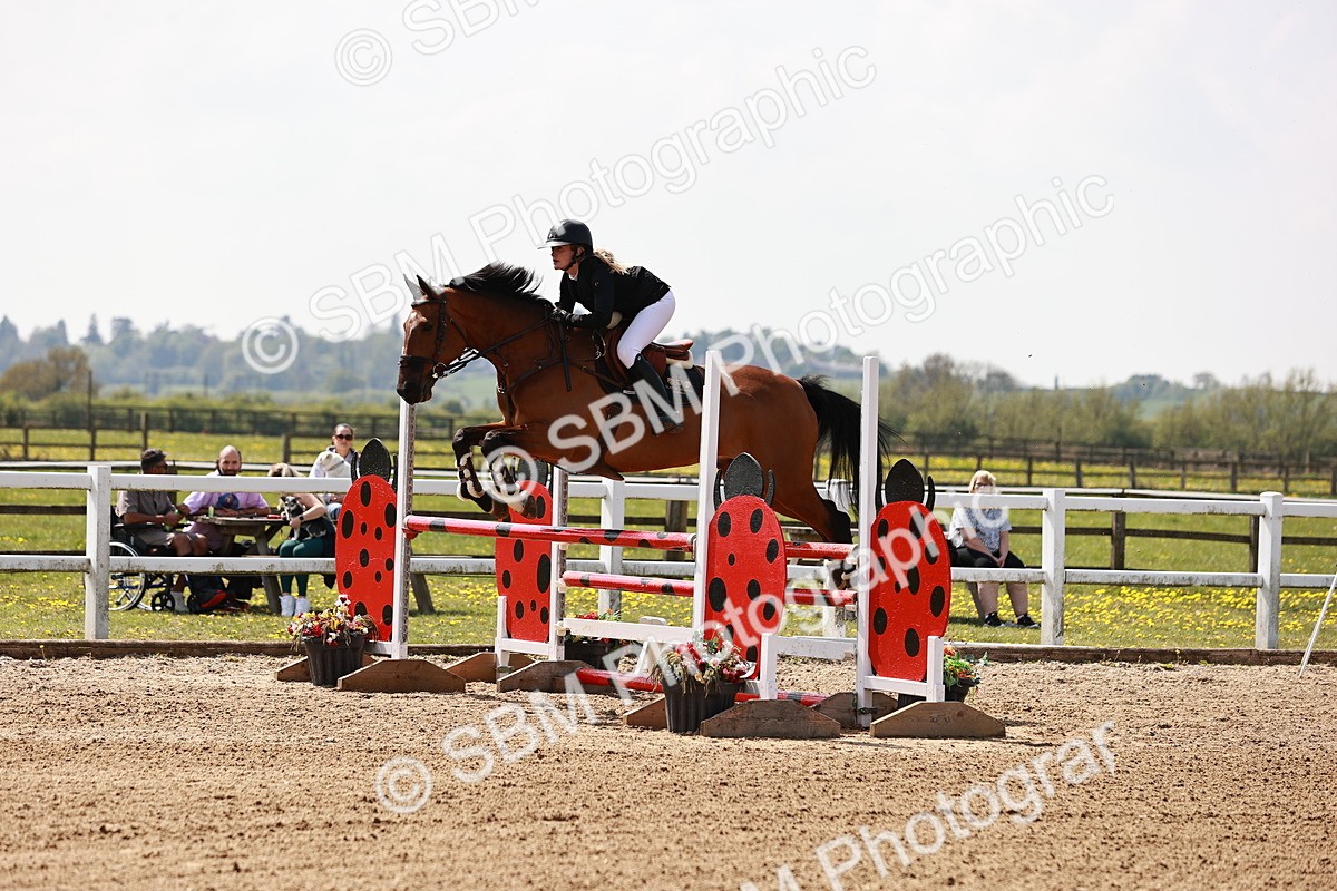  - Class 24 - Senior Newcomers - 1.10m