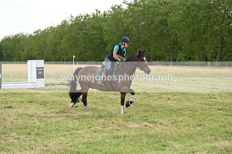 WJ6_4886 - Time at Jump 13:04 to 13:34