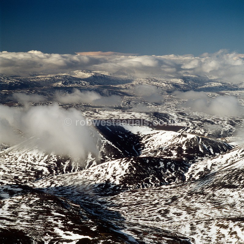 A00438D Carn Liath The Cairngorms national park in 2003 - Mountains, hills and moors