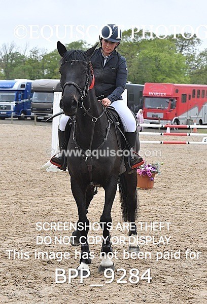 BPP_9284 - CLASS 30 SUN Senior Newcomers/ 1.10m Open